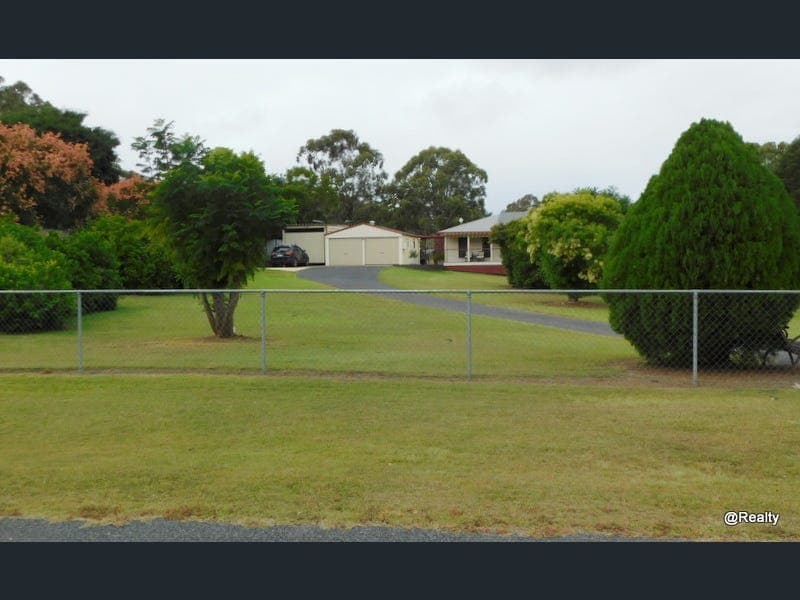 34 Taylor Street, Nanango — photo 1 of 5
