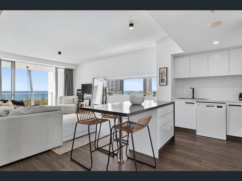 114/25-29 Surf Parade, Broadbeach — photo 1 of 5
