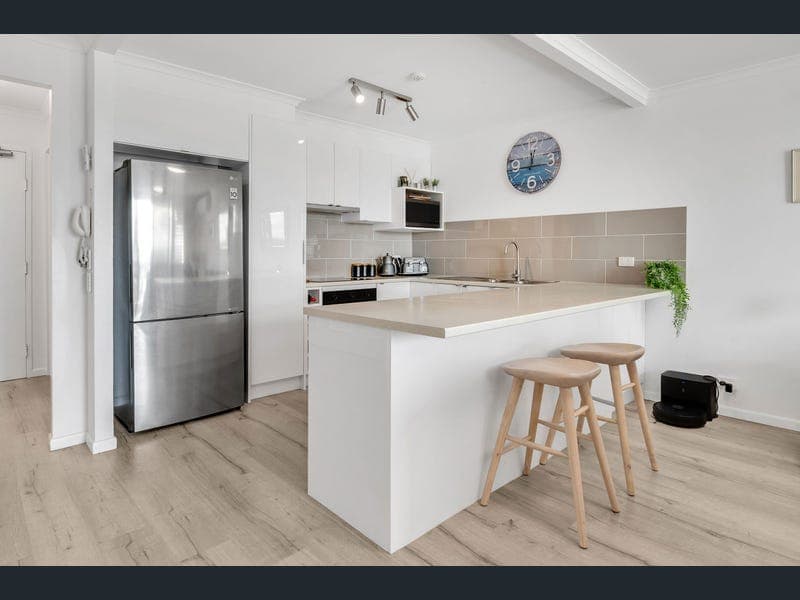 47/2940 Gold Coast Highway, Surfers Paradise — photo 1 of 5