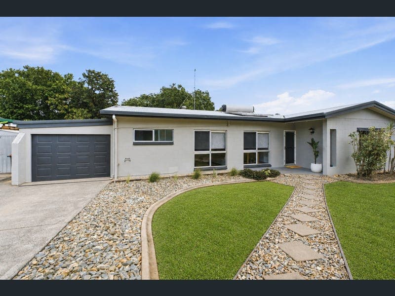 9 Kitava Street, Trinity Beach — photo 1 of 5
