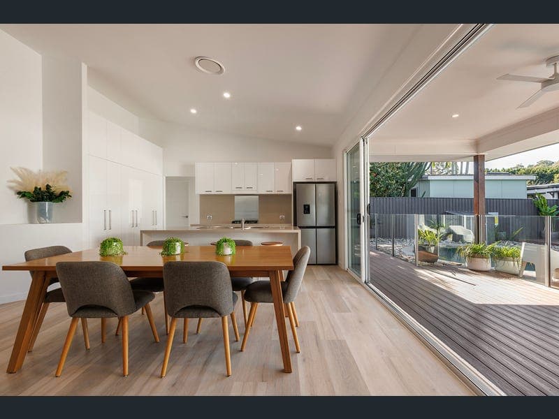 13 Centenary Heights Road, Coolum Beach — photo 1 of 5