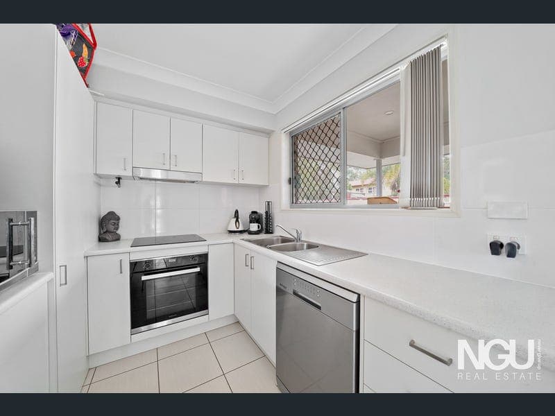 55 Blue Gum Drive, Marsden — photo 1 of 5