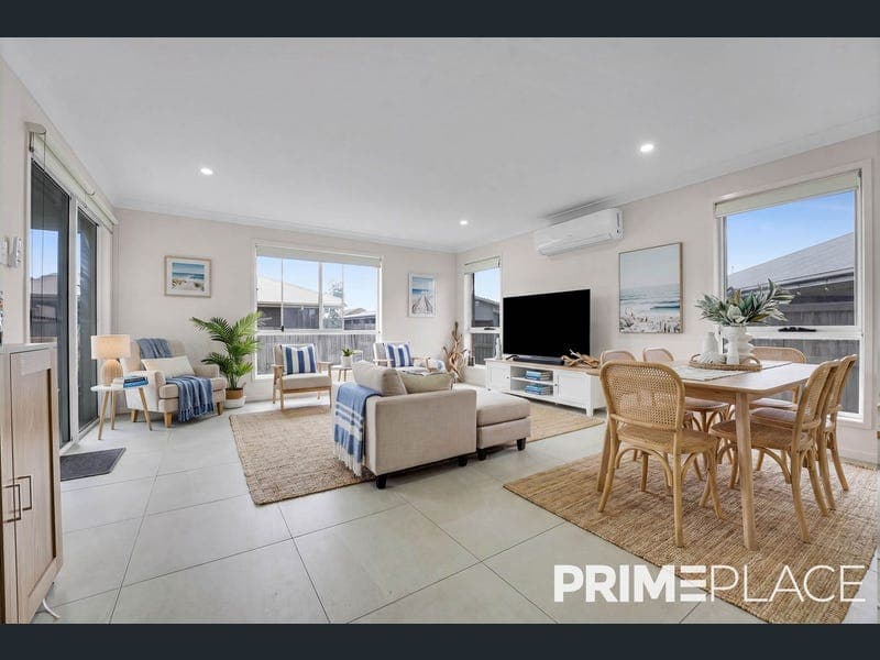 3 castle way, Flinders View — photo 1 of 5