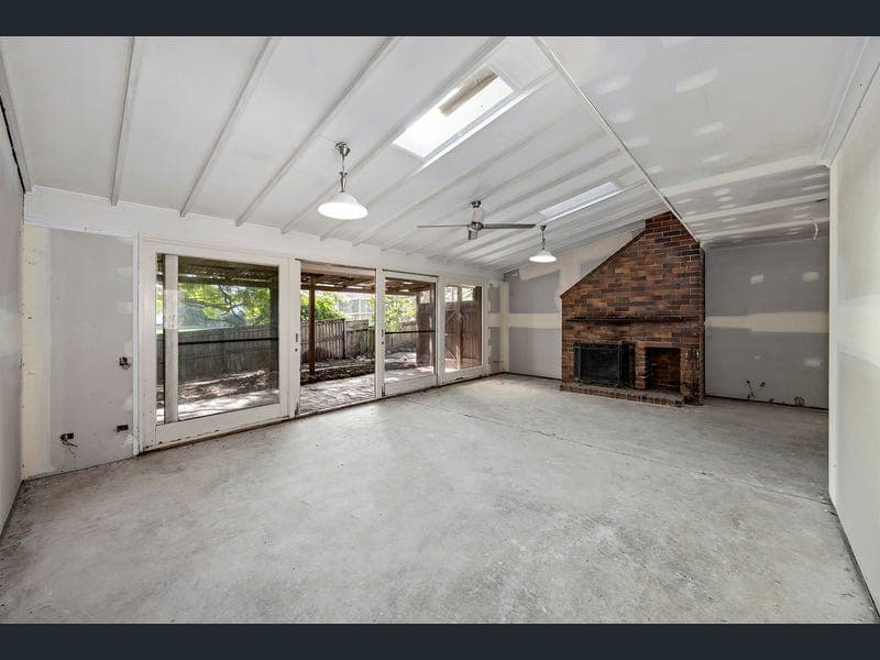 41 Forsyth Street, Fairfield — photo 1 of 5