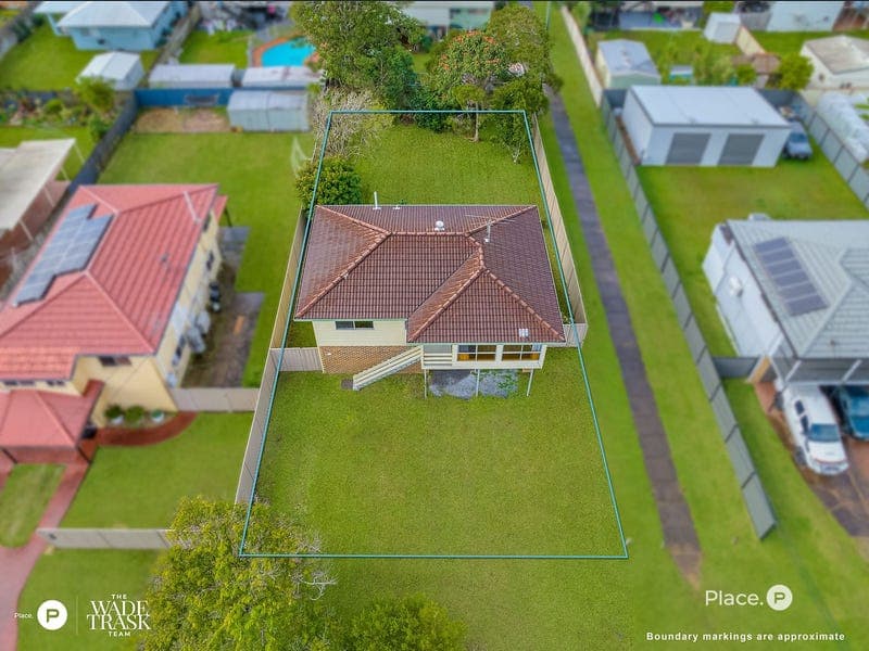15 Murray Street, Birkdale — photo 1 of 5