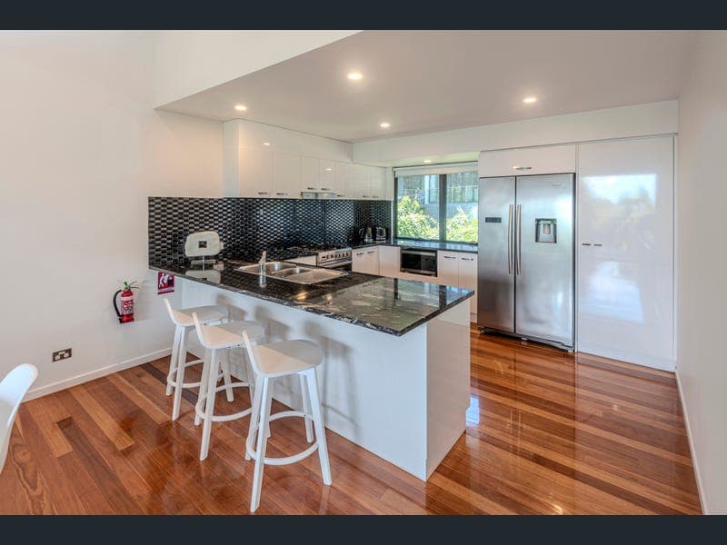 Pinnacle 6/1 Banksia Court, Hamilton Island — photo 1 of 5