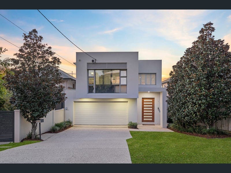 9 Shepherd Street, Wynnum — photo 1 of 5
