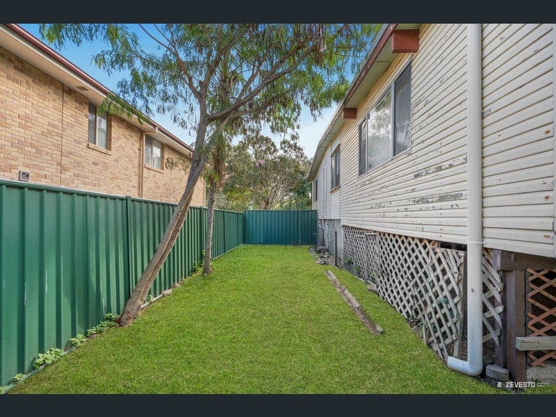 17 Welbeck Street, Logan Central — photo 1 of 5