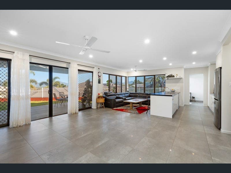 5 Turanga Rise, Mount Sheridan — photo 1 of 5