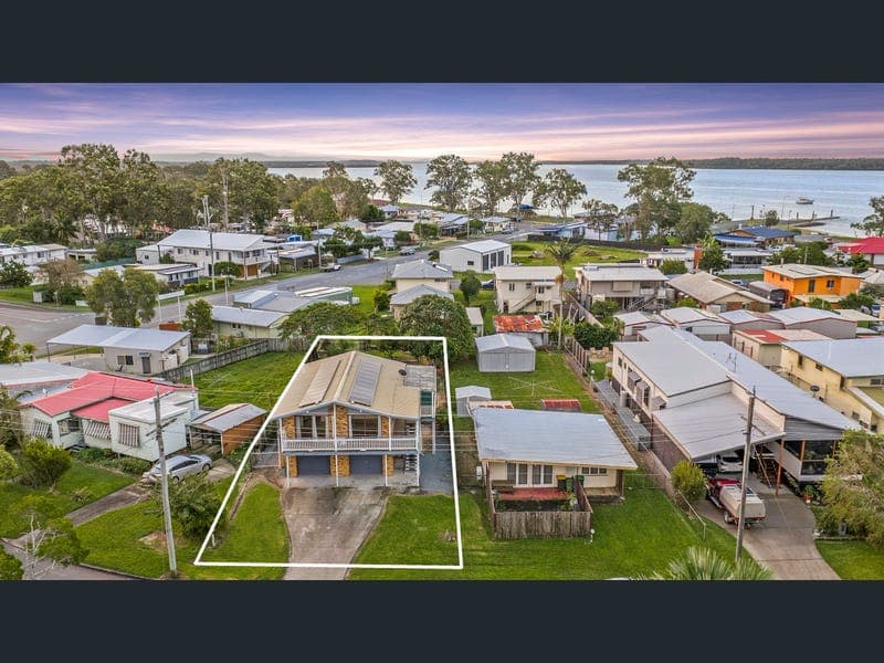 23 Second Avenue, Toorbul — photo 1 of 5