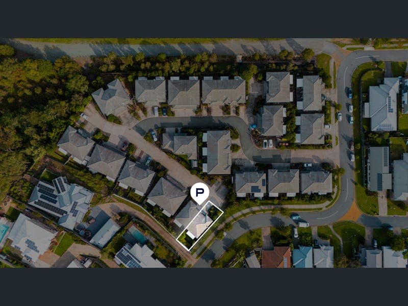 11/1 Santa Ana Lane, Griffin — photo 1 of 5