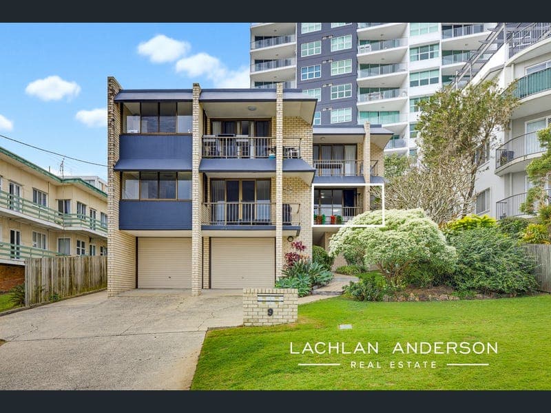 2/9 Verney Street, Kings Beach — photo 1 of 5