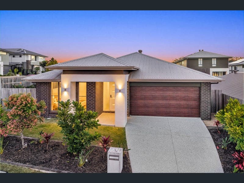 13 Helsinki Street, Spring Mountain — photo 1 of 5