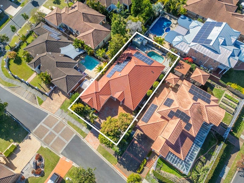 3 Corina Close, Robina — photo 1 of 5