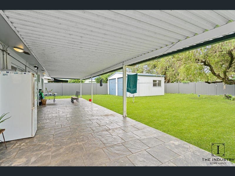 9 Armbrust Street, Manoora — photo 1 of 5