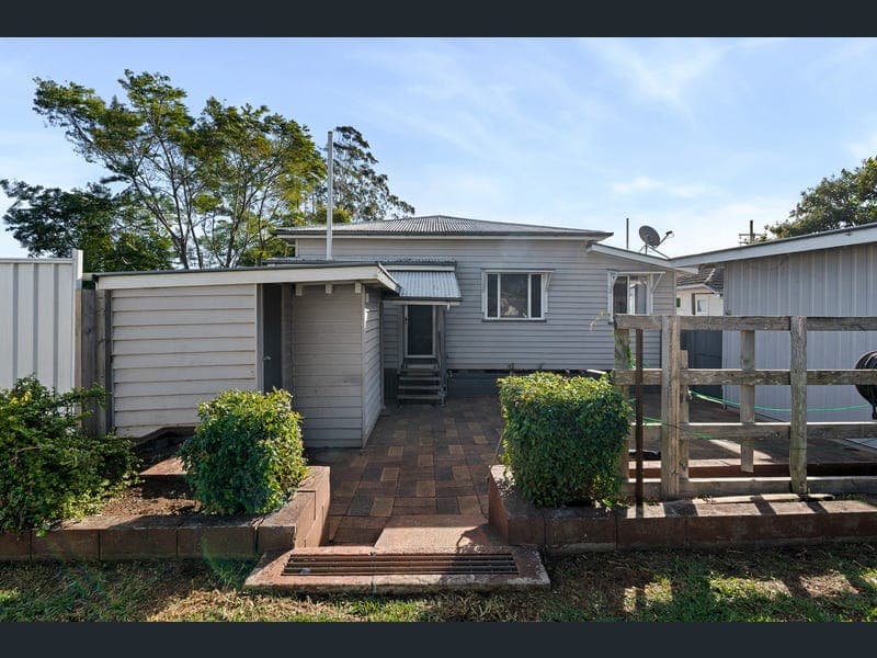 6 Hume Street, North Toowoomba — photo 1 of 5