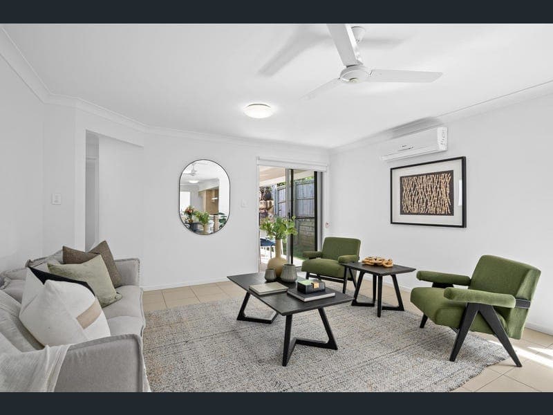 126 Sovereign Drive, Deebing Heights — photo 1 of 5