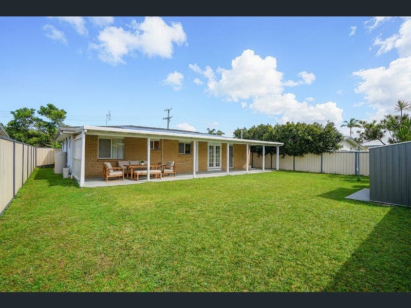 40 Mulgani Street, Warana — photo 1 of 5