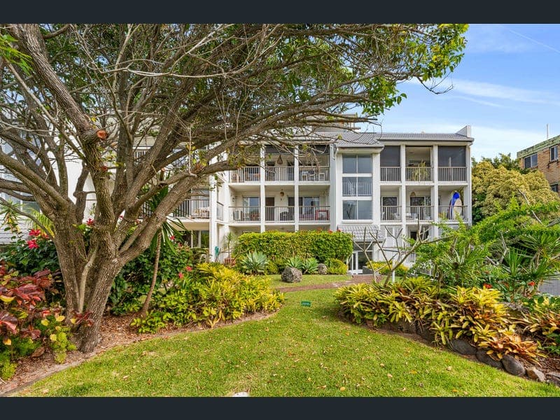 7/108-112 Petrel Avenue, Mermaid Beach — photo 1 of 5