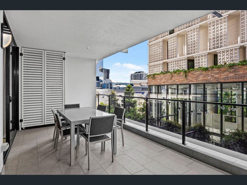109/37 Archer Street, Toowong — photo 1 of 4