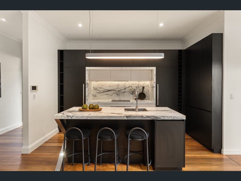 26 Federal Street, Red Hill — photo 1 of 5