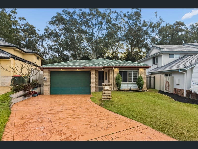 19 Fiddlewood Place, Reedy Creek — photo 1 of 5