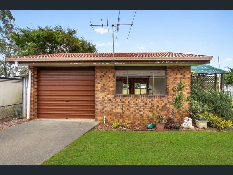 6 Mackenzie Street, Ormiston — photo 1 of 5
