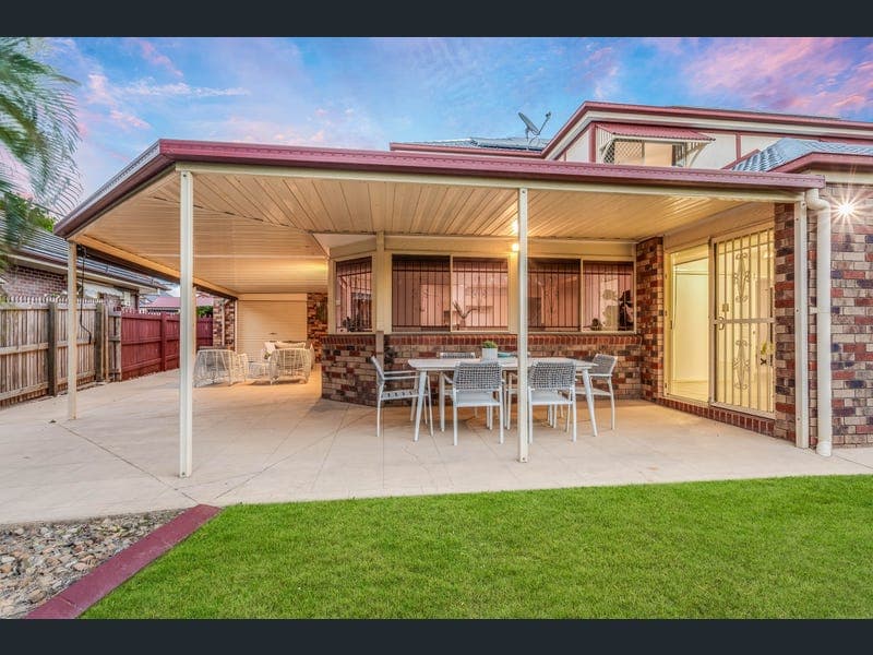 11 Hawkhurst Court, Murrumba Downs — photo 1 of 5