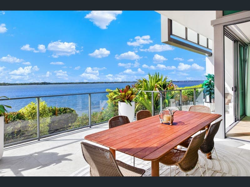 27101 Ephraim Island, Paradise Point — photo 1 of 5
