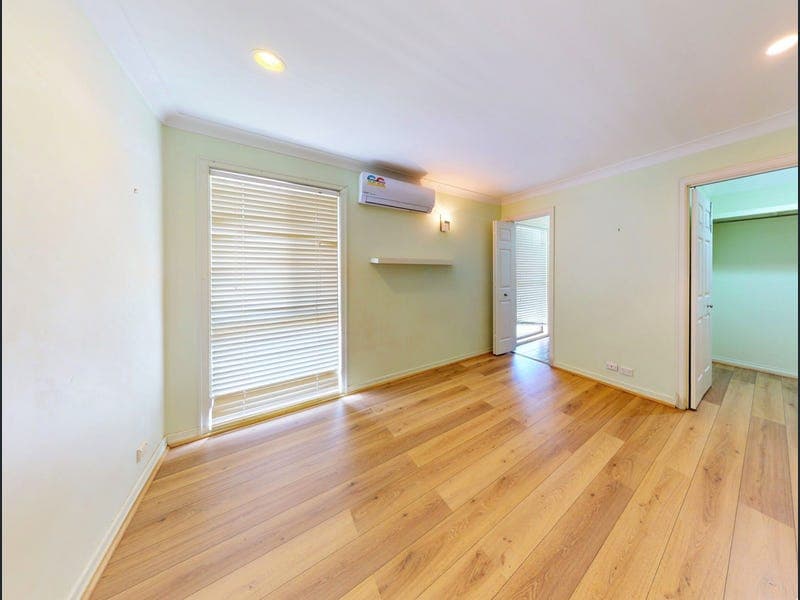 11 Evander Street, Sunnybank Hills — photo 1 of 5