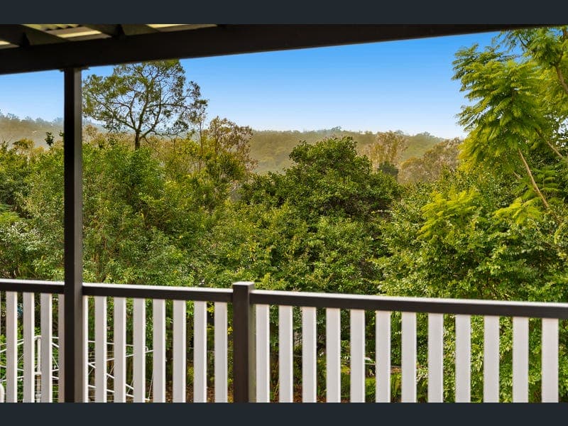 21 Broadland Street, The Gap — photo 1 of 5
