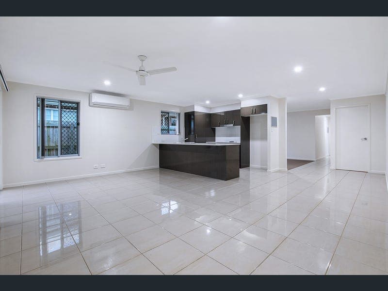 7 Hope Street, Griffin — photo 1 of 5