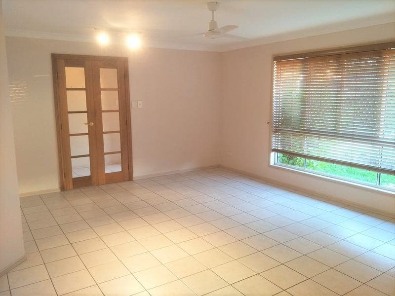 9 Ganton Court, Alexandra Hills — photo 1 of 5