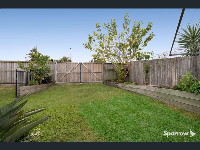 22 Feathertail Street, Bahrs Scrub — photo 1 of 5