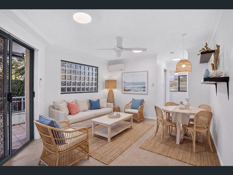 2/9 Stanhill Drive, Surfers Paradise — photo 1 of 5