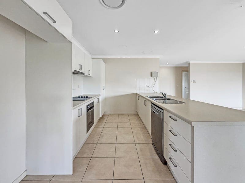 83 Innes Drive, Deeragun — photo 1 of 5