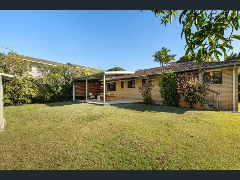 60 Amberjack Street, Manly West — photo 1 of 5