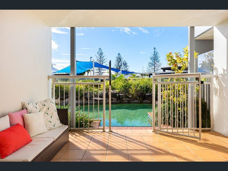 127/180 Alexandra Parade, Alexandra Headland — photo 1 of 5