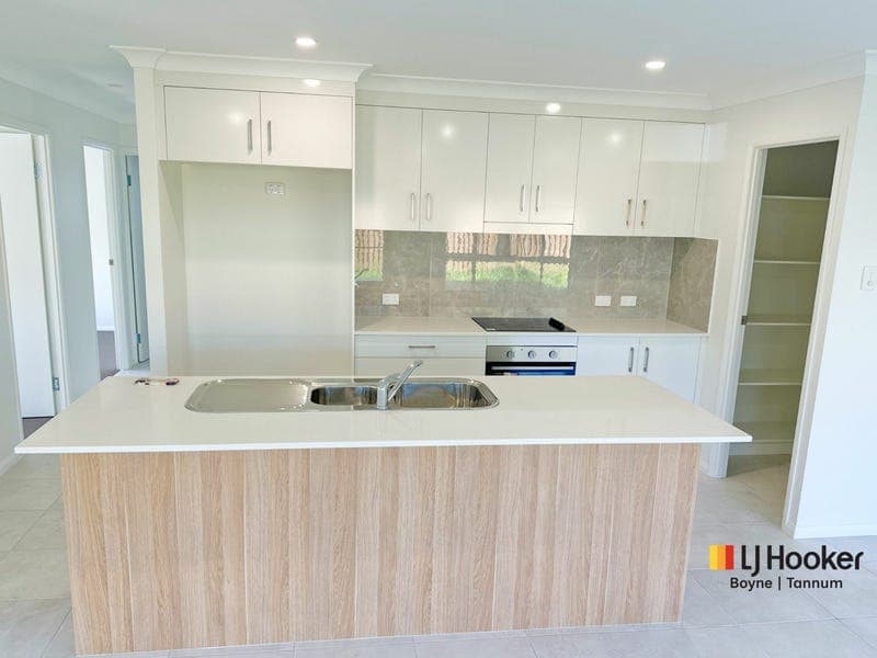 1 Kirkdale Street, Tannum Sands — photo 1 of 5