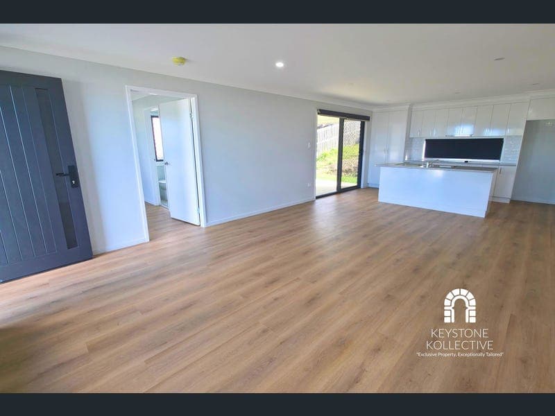 11 Bonney Street, Rural View — photo 1 of 5
