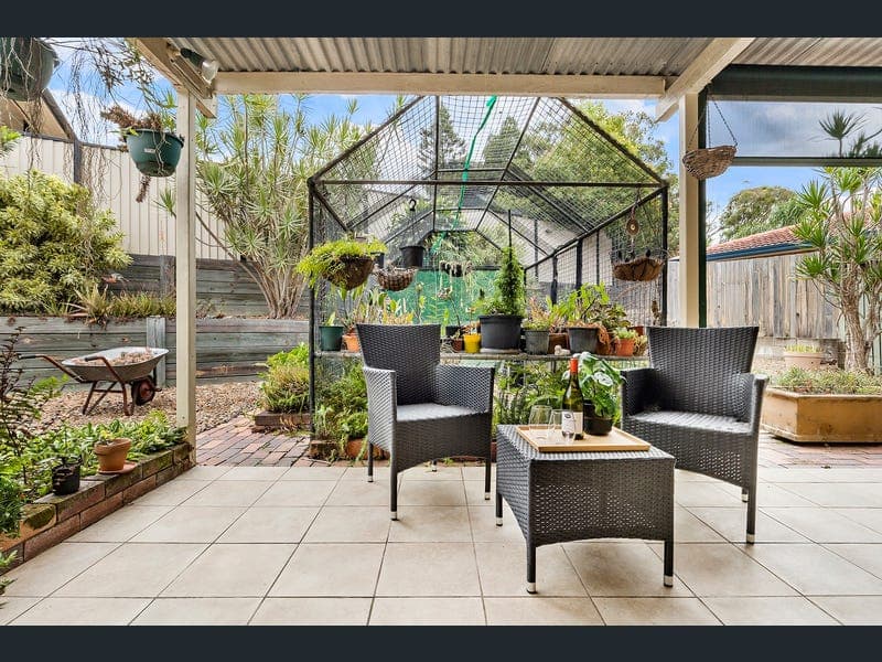 11 Algona Street, Rochedale South — photo 1 of 5