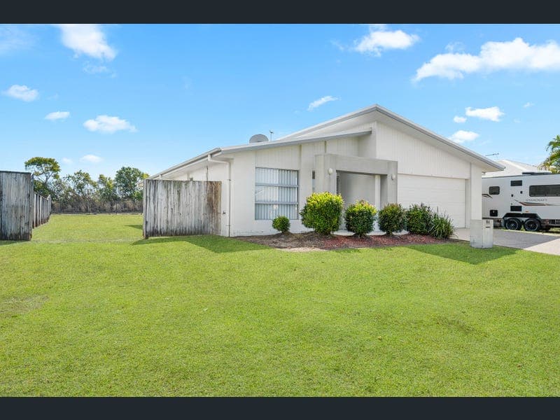 84 Schooner Avenue, Bucasia — photo 1 of 5