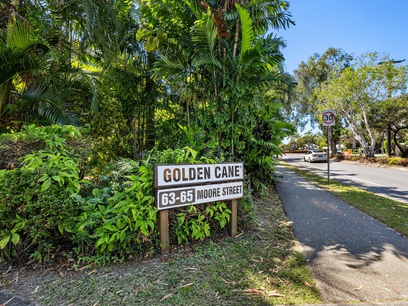 4/63-65 Moore Street, Trinity Beach — photo 1 of 5