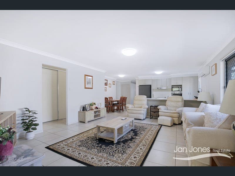 152 Jensen Road, Caboolture — photo 1 of 5