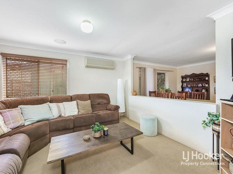 8 Macadam Court, Kallangur — photo 1 of 5