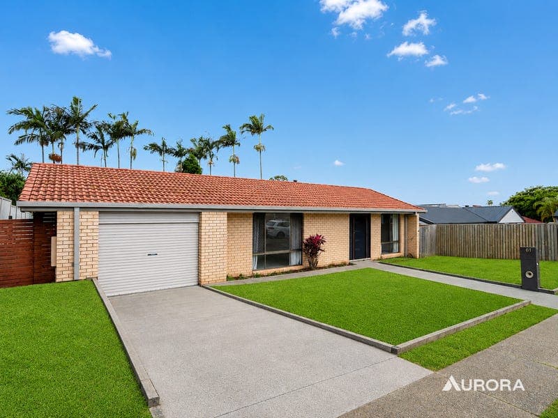 61 Hellawell Road, Sunnybank Hills — photo 1 of 5