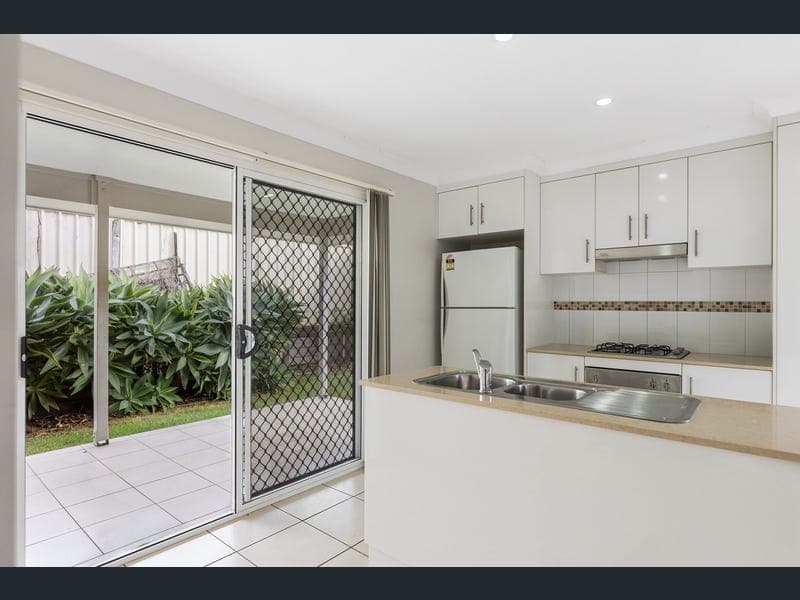4/116-118 Taylor Street, Newtown — photo 1 of 5