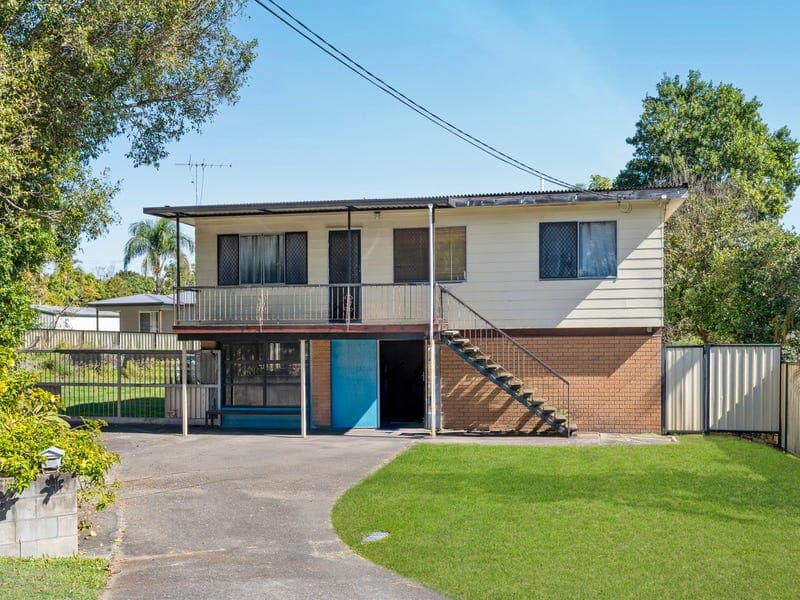 5 Armstrong Avenue, Slacks Creek — photo 1 of 5