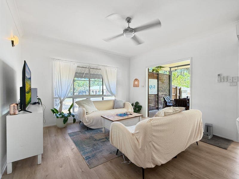 10 Lilac St, Nelly Bay — photo 1 of 5