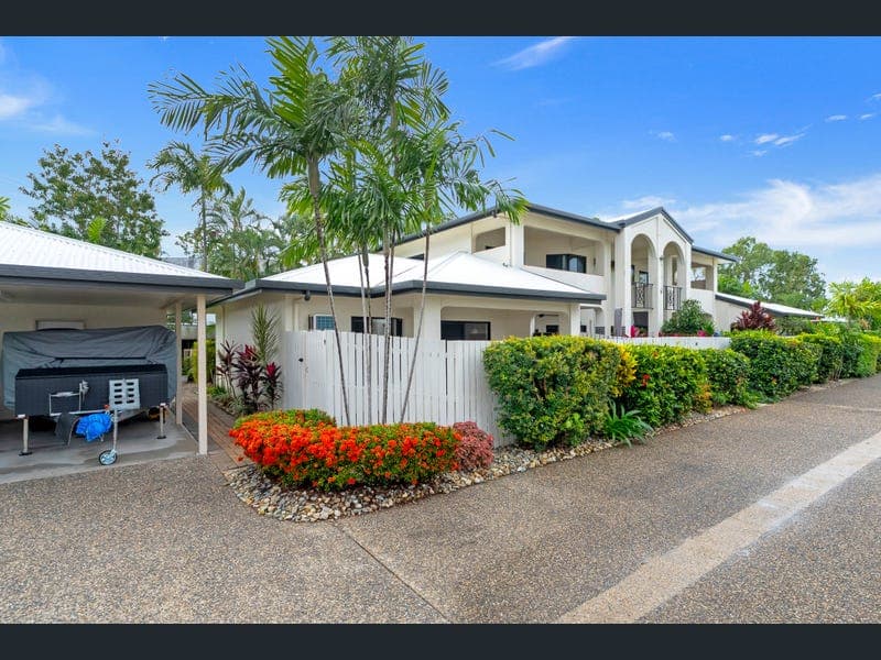 9/65-69 Cedar Road, Palm Cove — photo 1 of 5
